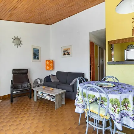 Apartment Seaside Family In Agde