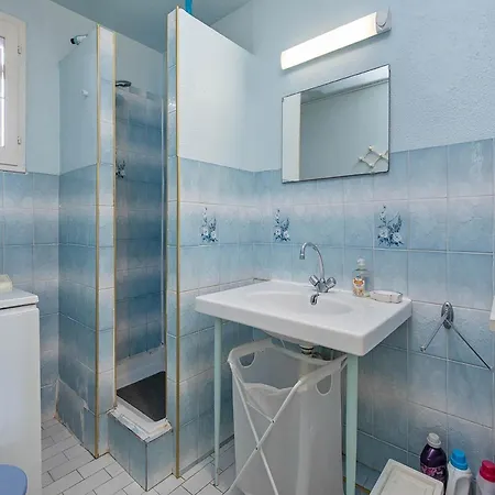 Seaside Family In Apartment Agde